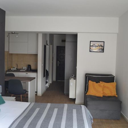 Urban Apartment Ниш Экстерьер фото