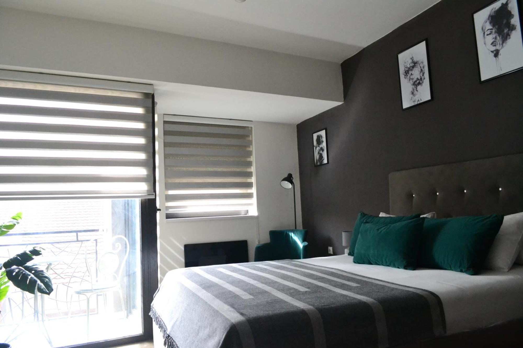 Urban Apartment Ниш Экстерьер фото