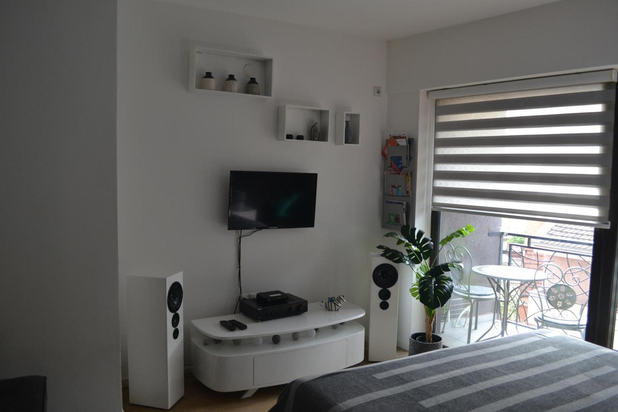Urban Apartment Ниш Экстерьер фото