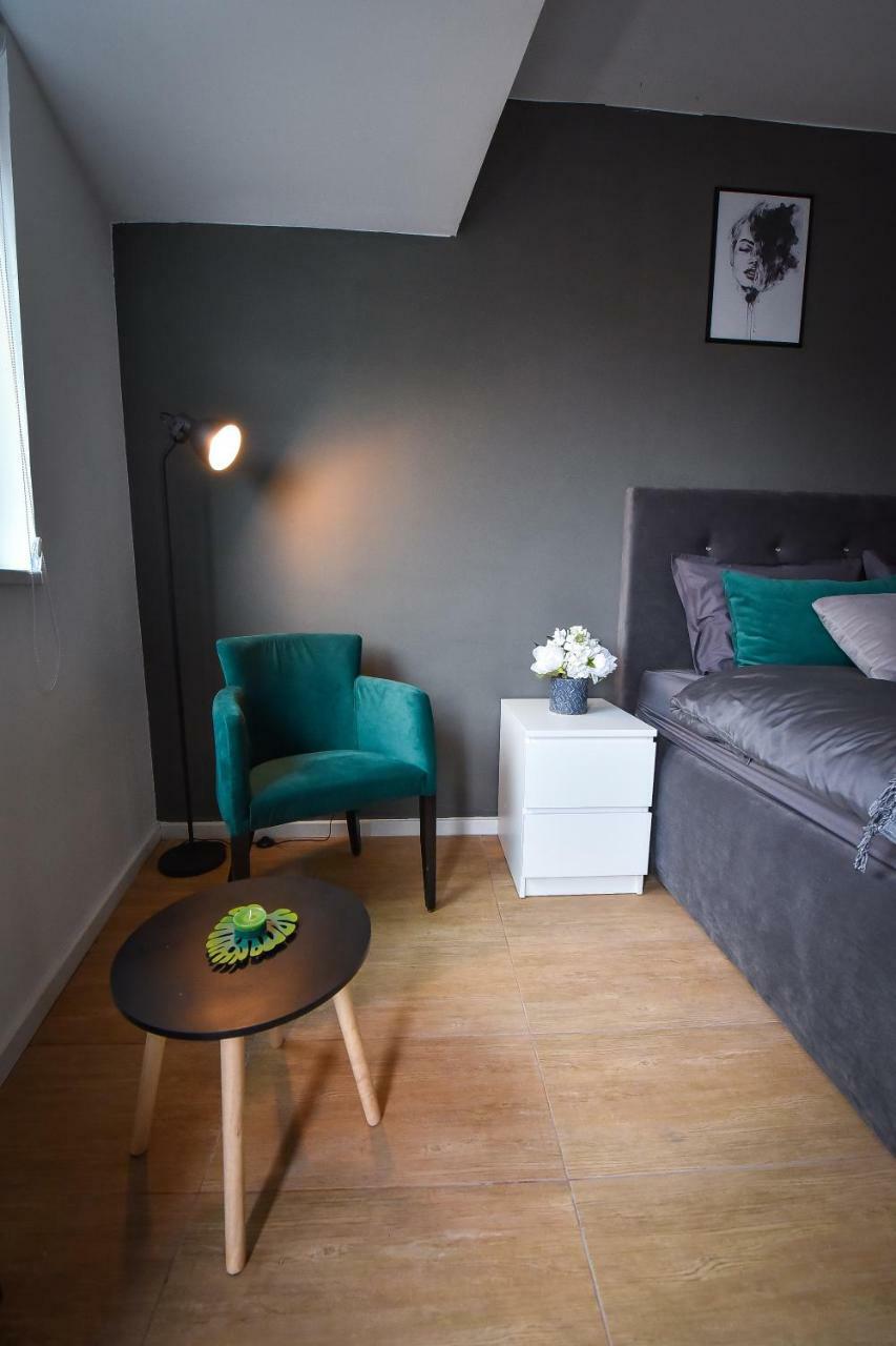 Urban Apartment Ниш Экстерьер фото